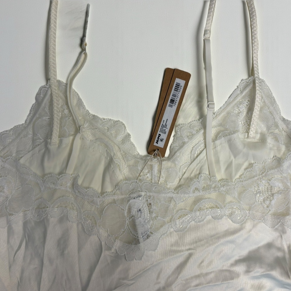 SKIMS White Lace-Trim Midi Slip Dress - Picture 9 of 11